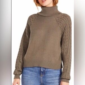 Steve Madden Olive New Sweater